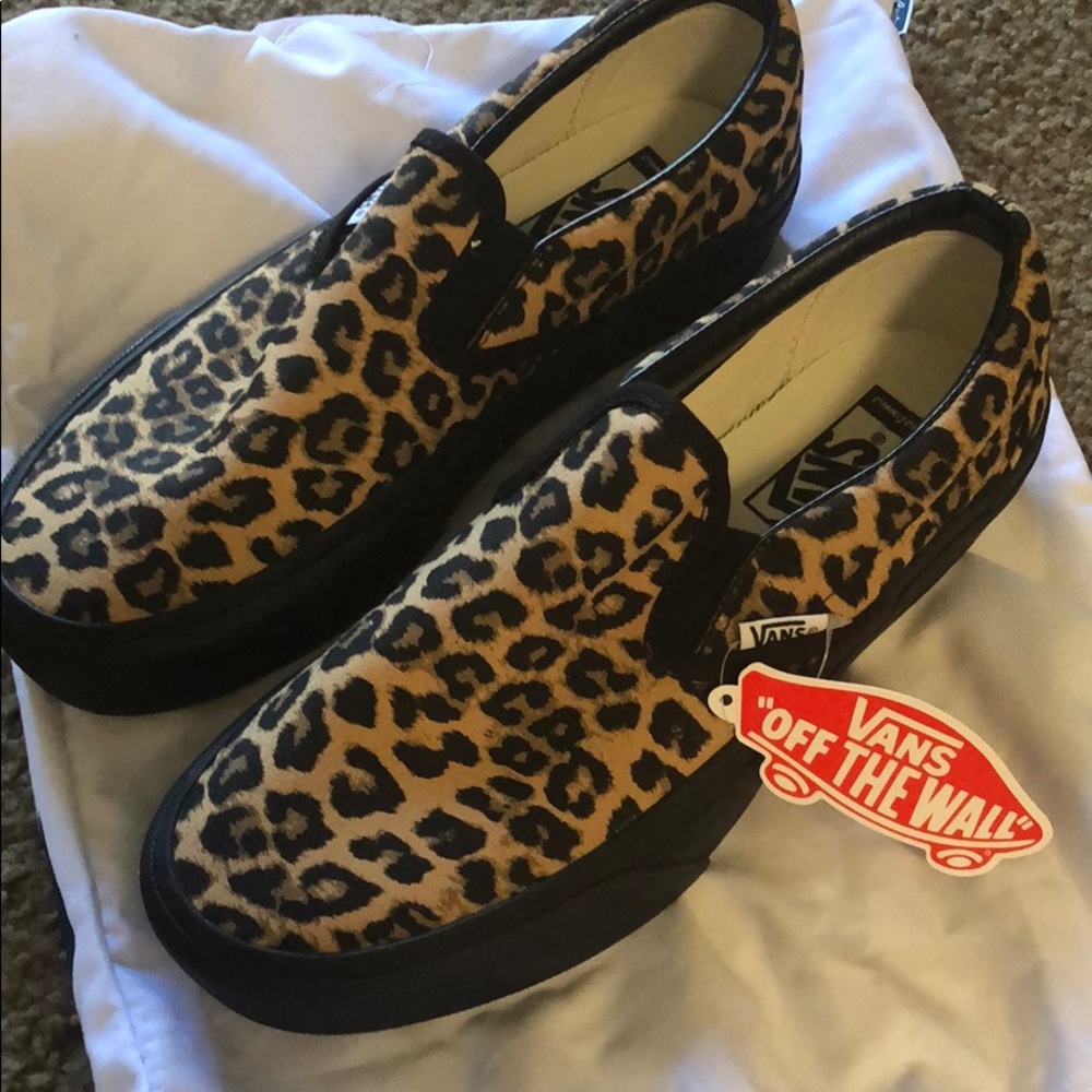 Leopard vans